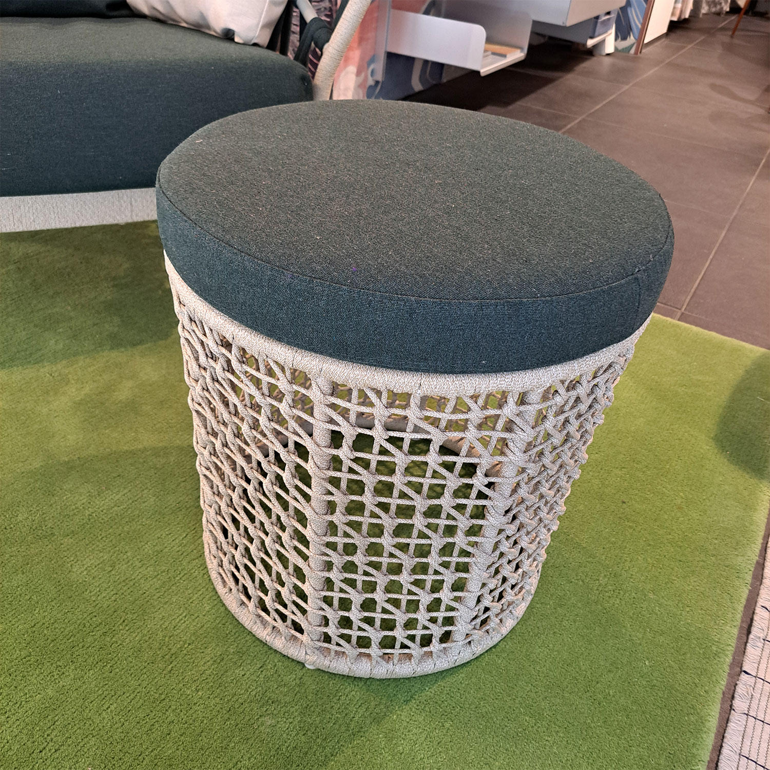 Pouf Emma Varaschin in offerta